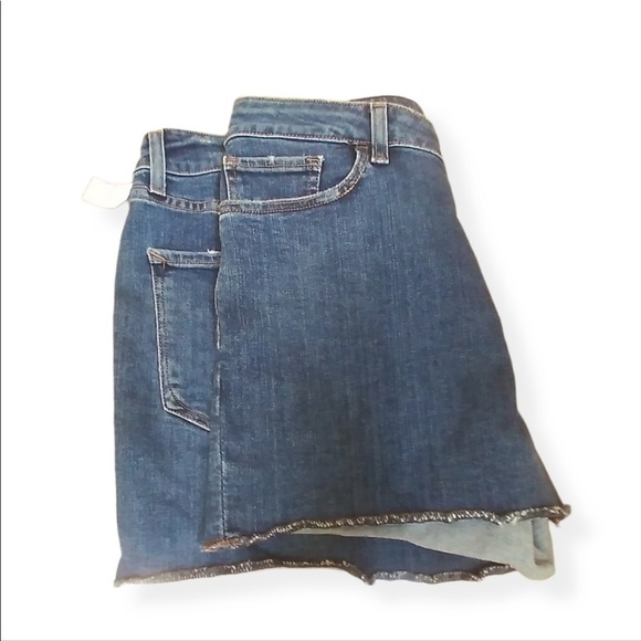 Express size 12 midrise dark blue Jean shorts frayed hem - Picture 5 of 10